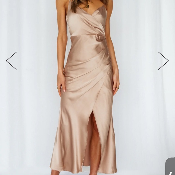 Hello molly FIND YOUR WAY TO ME MIDI DRESS - Picture 5 of 9